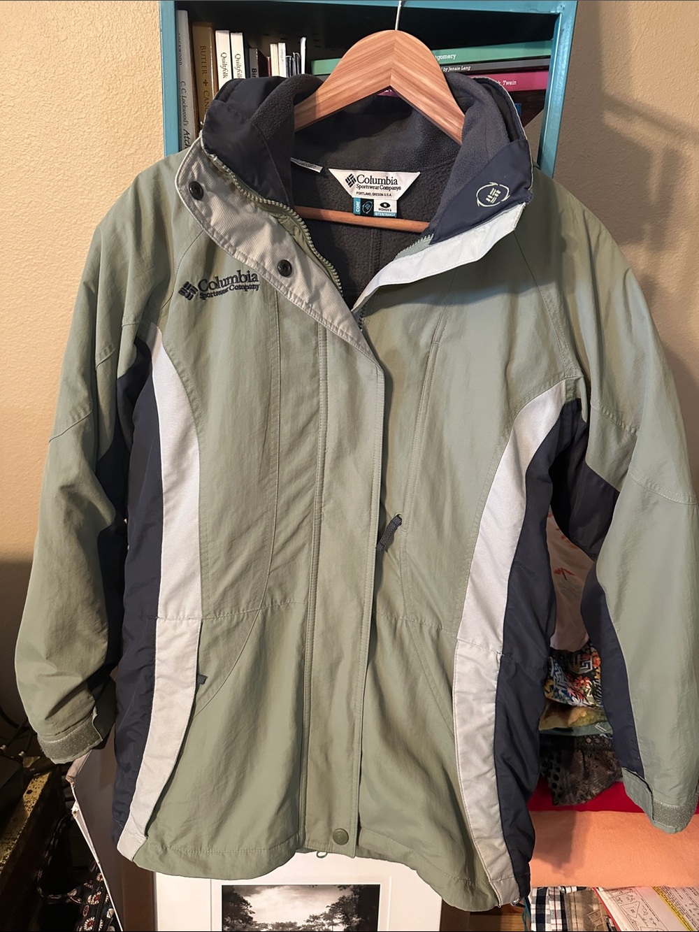 Columbia Women's Green and Charcoal Core Interchange Fleece Jacket Gorpcore